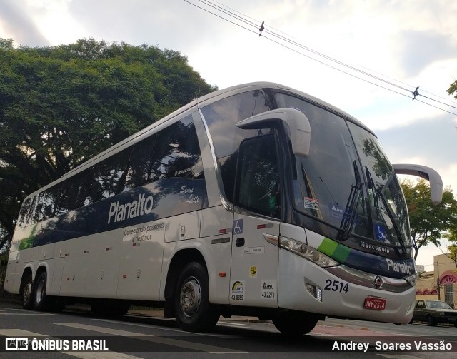 Planalto Transportes 2514 na cidade de Curitiba, Paraná, Brasil, por Andrey  Soares Vassão. Número da foto: #10589684.