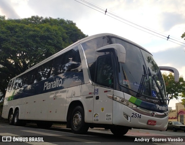 Planalto Transportes 2514 na cidade de Curitiba, Paraná, Brasil, por Andrey  Soares Vassão. ID da foto: 10589684.