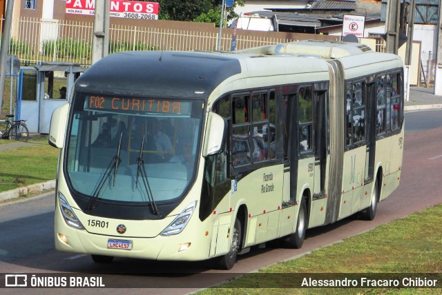 Leblon Transporte de Passageiros 15R01 na cidade de Fazenda Rio Grande, Paraná, Brasil, por Alessandro Fracaro Chibior. Número da foto: #10588304.