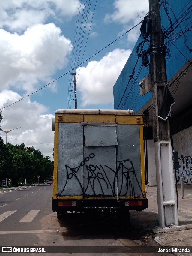 Ônibus Particulares C200 na cidade de Ananindeua, Pará, Brasil, por Jonas Miranda. ID da foto: 10594241.