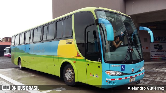 Autotransportes San José a Venecia PREDILECTO na cidade de San José, San José, Costa Rica, por Alejandro Gutiérrez. Número da foto: #10595465.