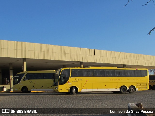 Viação Itapemirim 8813 na cidade de Caruaru, Pernambuco, Brasil, por Lenilson da Silva Pessoa. ID da foto: 10593765.