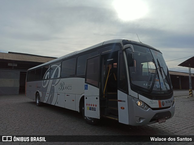 Transportes Blanco RJ 136.166 na cidade de Queimados, Rio de Janeiro, Brasil, por Walace dos Santos. Número da foto: #10595973.