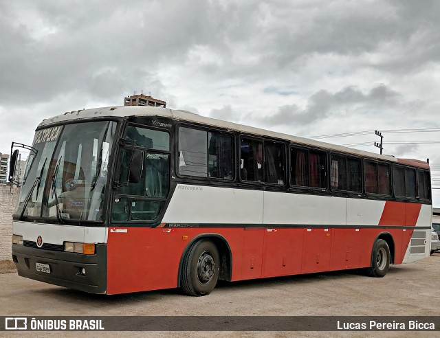 Ônibus Particulares 8689 na cidade de Itapema, Santa Catarina, Brasil, por Lucas Pereira Bicca. Número da foto: #10597485.