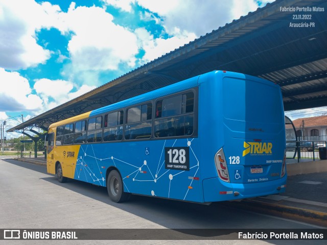 Sharp Transportes 128 na cidade de Araucária, Paraná, Brasil, por Fabrício Portella Matos. ID da foto: 10597488.