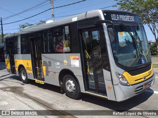 Upbus Qualidade em Transportes 3 5817 na cidade de São Paulo, São Paulo, Brasil, por Rafael Lopes de Oliveira. ID da foto: 10597214.