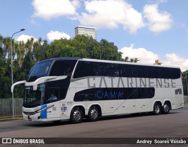 Auto Viação Catarinense 319316 na cidade de Curitiba, Paraná, Brasil, por Andrey  Soares Vassão. Número da foto: #10600385.