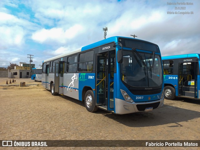 ATT - Atlântico Transportes e Turismo - Vitória da Conquista 2067 na cidade de Vitória da Conquista, Bahia, Brasil, por Fabrício Portella Matos. Número da foto: #10604078.