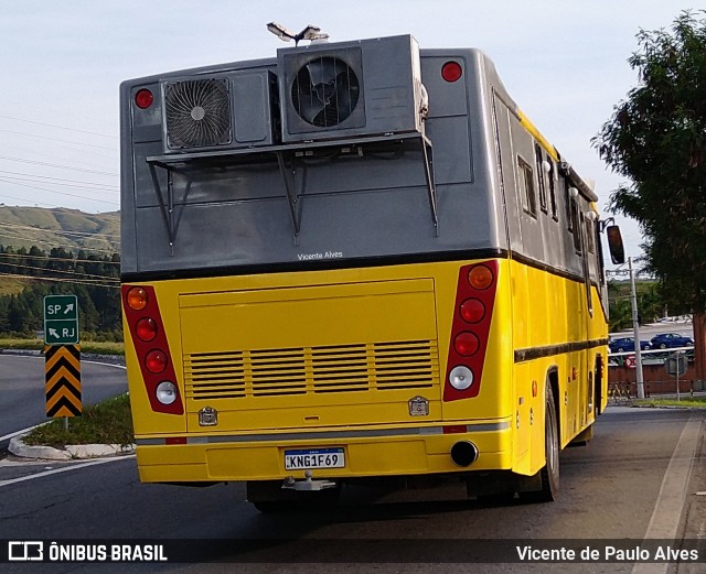 Motorhomes 1F69 na cidade de Aparecida, São Paulo, Brasil, por Vicente de Paulo Alves. ID da foto: 10603267.