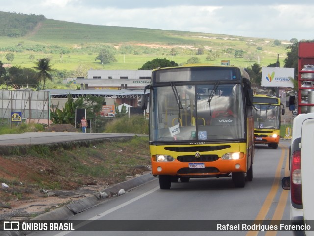 Ônibus Particulares 8207 na cidade de Junqueiro, Alagoas, Brasil, por Rafael Rodrigues Forencio. Número da foto: #10602621.