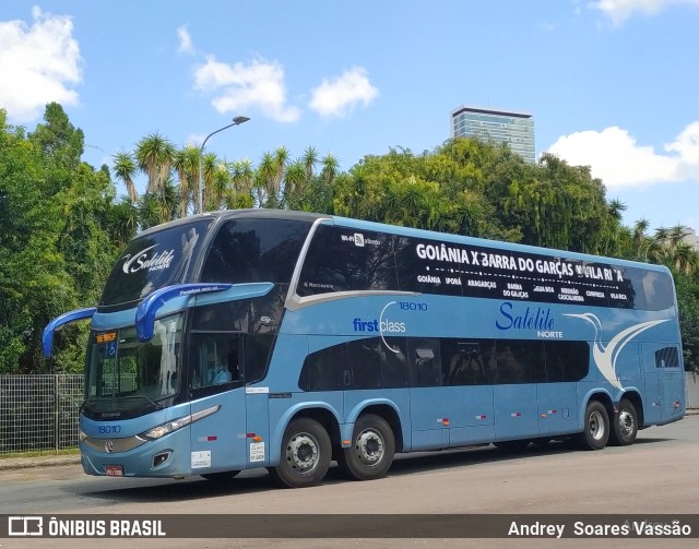 Expresso Satélite Norte 18010 na cidade de Curitiba, Paraná, Brasil, por Andrey  Soares Vassão. Número da foto: #10603148.