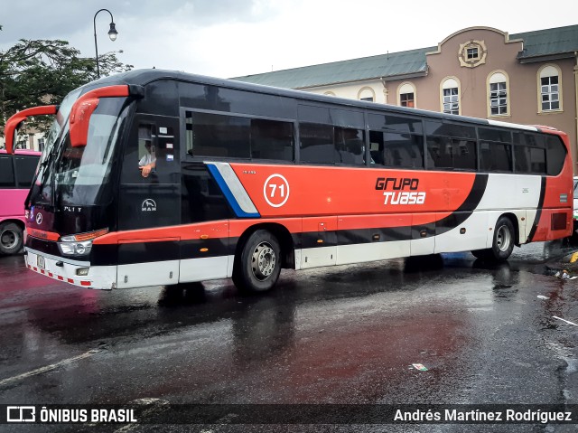 TUASA - Transportes Unidos Alajuelenses 71 na cidade de Merced, San José, San José, Costa Rica, por Andrés Martínez Rodríguez. ID da foto: 10606828.