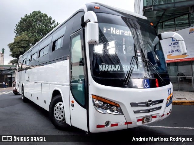 Transportes Naranjo X7 na cidade de Merced, San José, San José, Costa Rica, por Andrés Martínez Rodríguez. ID da foto: 10605917.