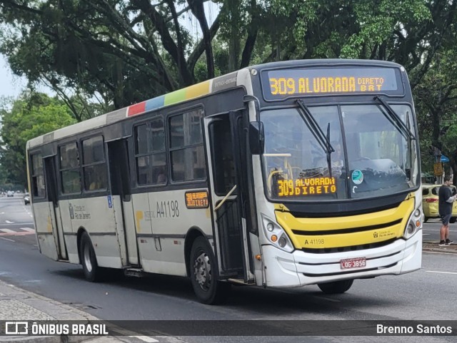 Real Auto Ônibus A41198 na cidade de Rio de Janeiro, Rio de Janeiro, Brasil, por Brenno Santos. Número da foto: #10606624.