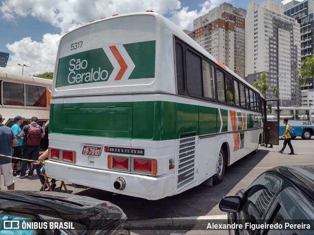 Cia. São Geraldo de Viação 5317 na cidade de Barueri, São Paulo, Brasil, por Alexandre Figueiredo Pereira. ID da foto: 10610917.