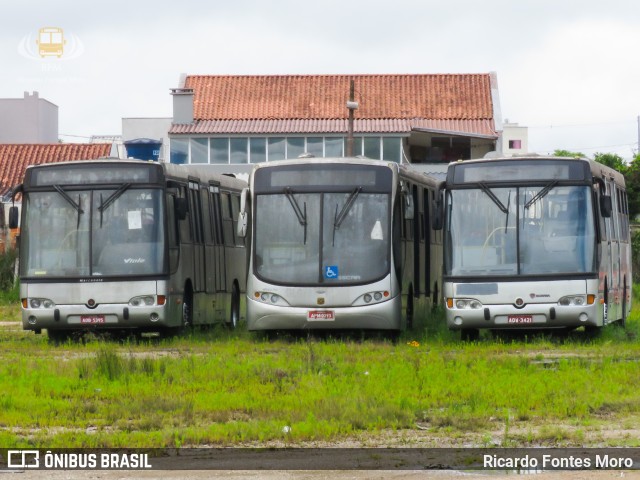 Sucata e Desmanches LL031 na cidade de São José dos Pinhais, Paraná, Brasil, por Ricardo Fontes Moro. Número da foto: #10608572.