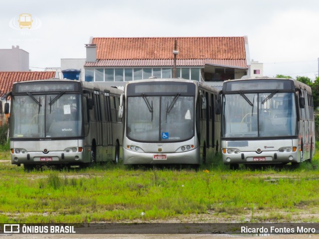 Sucata e Desmanches LL031 na cidade de São José dos Pinhais, Paraná, Brasil, por Ricardo Fontes Moro. ID da foto: 10608572.