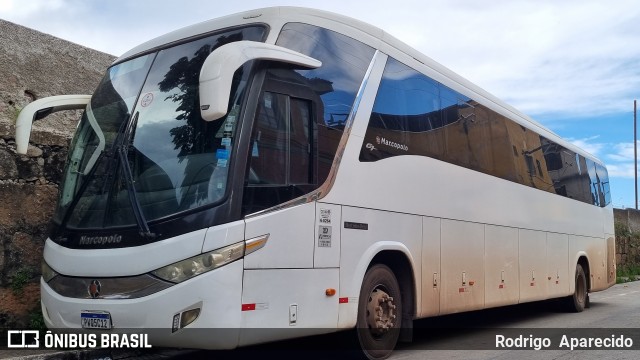 Ônibus Particulares PWQ5C12 na cidade de Conselheiro Lafaiete, Minas Gerais, Brasil, por Rodrigo  Aparecido. Número da foto: #10609413.