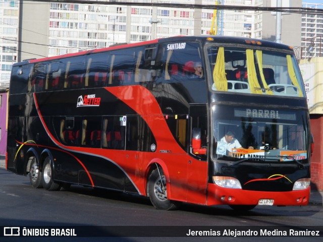 Pullman Setter  na cidade de Santiago, Santiago, Metropolitana de Santiago, Chile, por Jeremias Alejandro Medina Ramirez. ID da foto: 10612678.