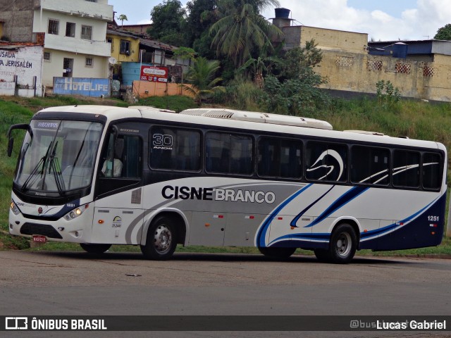 Cisne Branco Turismo 1251 na cidade de São Luís, Maranhão, Brasil, por Lucas Gabriel. Número da foto: #10615704.