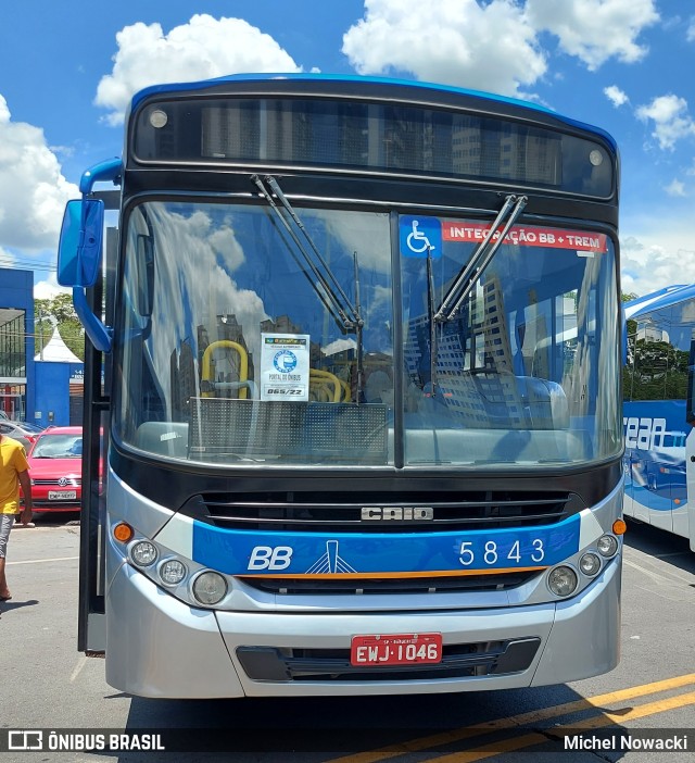 BB Transportes e Turismo 5843 na cidade de Barueri, São Paulo, Brasil, por Michel Nowacki. Número da foto: #10618125.