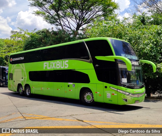 Expresso Adamantina 422108 na cidade de São Paulo, São Paulo, Brasil, por Diego Cardoso da Silva. Número da foto: #10541490.