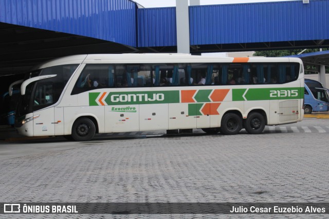Empresa Gontijo de Transportes 21315 na cidade de Resende, Rio de Janeiro, Brasil, por Julio Cesar Euzebio Alves. Número da foto: #10541293.