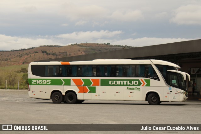 Empresa Gontijo de Transportes 21695 na cidade de Roseira, São Paulo, Brasil, por Julio Cesar Euzebio Alves. ID da foto: 10543564.