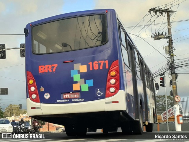 BR7 Mobilidade 1671 na cidade de São Bernardo do Campo, São Paulo, Brasil, por Ricardo Santos. Número da foto: #10548939.