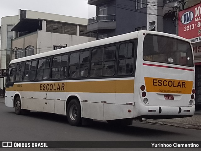 Escolares 0511 na cidade de Juiz de Fora, Minas Gerais, Brasil, por Yurinhoo Clementino. ID da foto: 10547196.