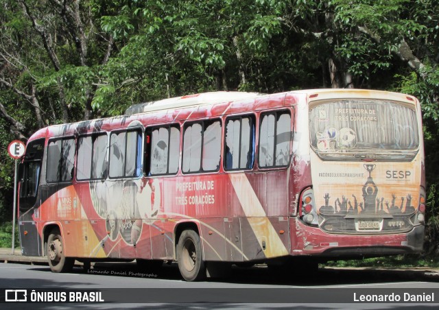 Prefeitura Municipal de Três Corações QOQ0845 na cidade de Juiz de Fora, Minas Gerais, Brasil, por Leonardo Daniel. Número da foto: #10548305.