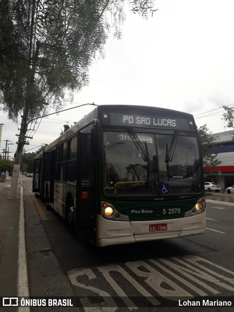 Via Sudeste Transportes S.A. 5 2579 na cidade de São Paulo, São Paulo, Brasil, por Lohan Mariano. ID da foto: 10548322.