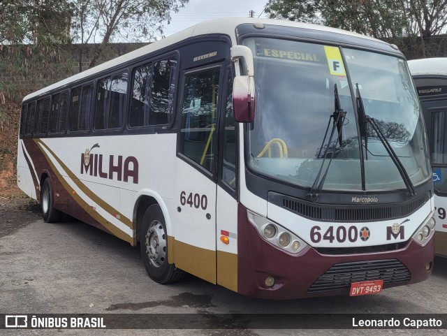 Milha 6400 na cidade de Artur Nogueira, São Paulo, Brasil, por Leonardo Capatto. Número da foto: #10549109.
