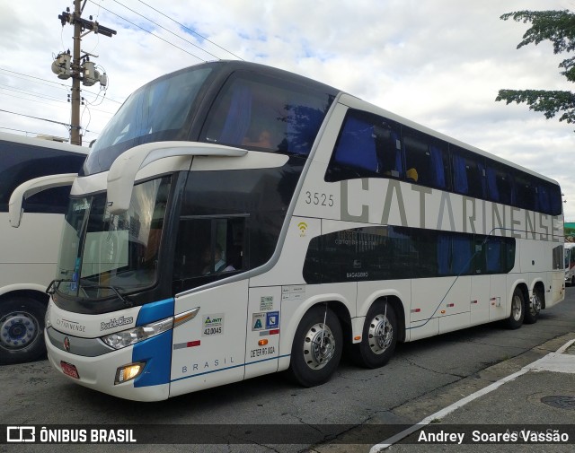 Auto Viação Catarinense 3525 na cidade de São Paulo, São Paulo, Brasil, por Andrey  Soares Vassão. Número da foto: #10545851.