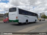 Ônibus Particulares 8233 na cidade de Vitória da Conquista, Bahia, Brasil, por José Saturnino. Número da foto: #:id.