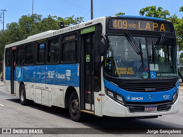 Viação Nossa Senhora das Graças A71607 na cidade de Rio de Janeiro, Rio de Janeiro, Brasil, por Jorge Gonçalves. ID da foto: 10550969.