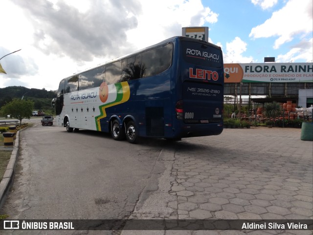 Rota Iguaçu Service 8000 na cidade de Araçariguama, São Paulo, Brasil, por Aldinei Silva Vieira . Número da foto: #10553168.