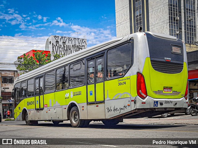 Viação Zurick 30674 na cidade de Belo Horizonte, Minas Gerais, Brasil, por Pedro Henrique VM. ID da foto: 10552950.