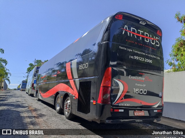 Artbus Turismo 1600 na cidade de Caldas Novas, Goiás, Brasil, por Jonathan Silva. Número da foto: #10553117.