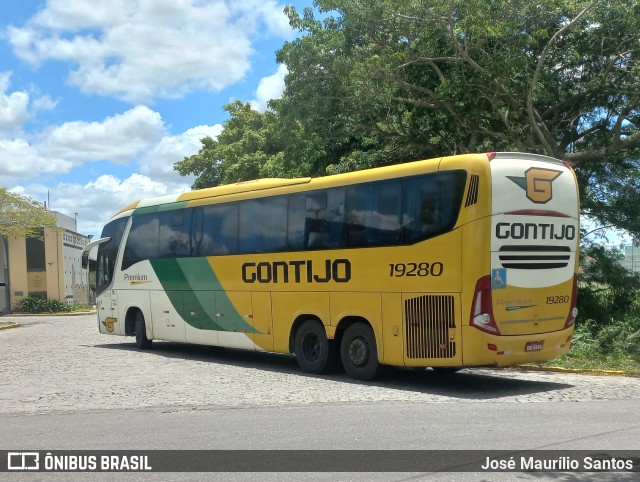 Empresa Gontijo de Transportes 19280 na cidade de Campos dos Goytacazes, Rio de Janeiro, Brasil, por José Maurílio Santos. ID da foto: 10555214.