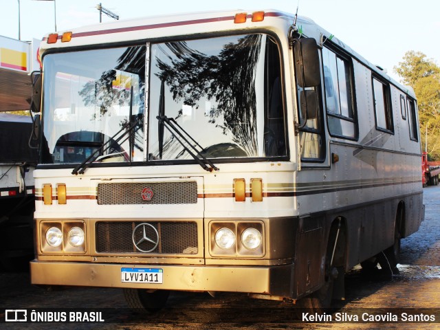 Motorhomes 1011 na cidade de Oliveira, Minas Gerais, Brasil, por Kelvin Silva Caovila Santos. ID da foto: 10557626.