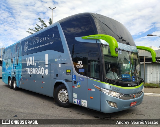 Viação Garcia 8454 na cidade de São Paulo, São Paulo, Brasil, por Andrey  Soares Vassão. ID da foto: 10555353.