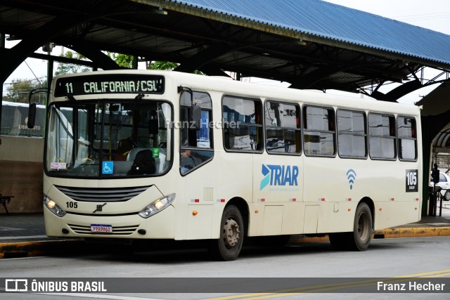 Sharp Transportes 105 na cidade de Araucária, Paraná, Brasil, por Franz Hecher. Número da foto: #10651701.
