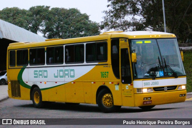 São João - Victor Razzera & Cia. 1657 na cidade de Uruguaiana, Rio Grande do Sul, Brasil, por Paulo Henrique Pereira Borges. Número da foto: #10652335.