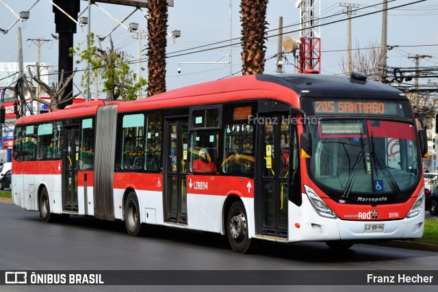 Subus 9735 na cidade de Puente Alto, Cordillera, Metropolitana de Santiago, Chile, por Franz Hecher. Número da foto: #10651539.