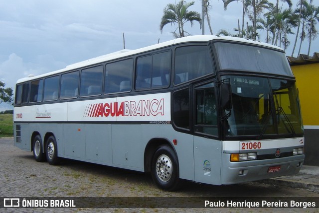 Viação Águia Branca 21060 na cidade de Campos dos Goytacazes, Rio de Janeiro, Brasil, por Paulo Henrique Pereira Borges. Número da foto: #10655111.