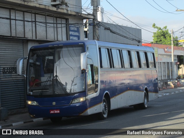 Ônibus Particulares 3839 na cidade de Lauro de Freitas, Bahia, Brasil, por Rafael Rodrigues Forencio. Número da foto: #10653209.