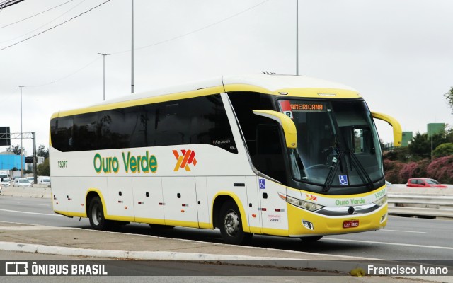 Auto Viação Ouro Verde 13097 na cidade de São Paulo, São Paulo, Brasil, por Francisco Ivano. Número da foto: #10655142.