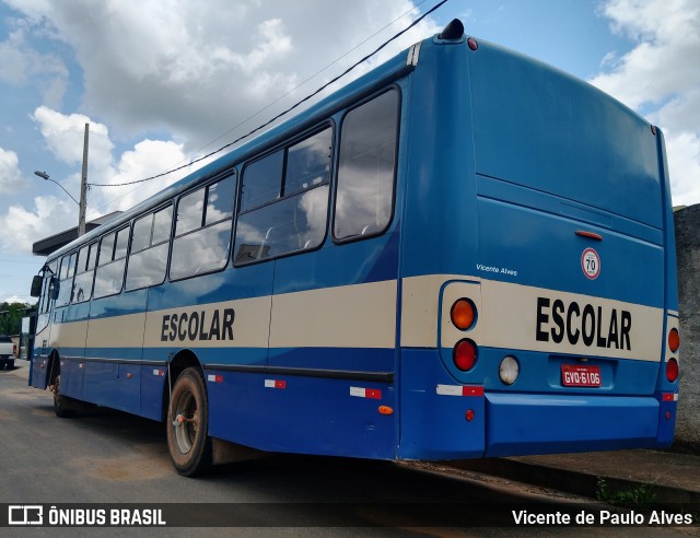 Escolares 6106 na cidade de Candeias, Minas Gerais, Brasil, por Vicente de Paulo Alves. ID da foto: 10658339.