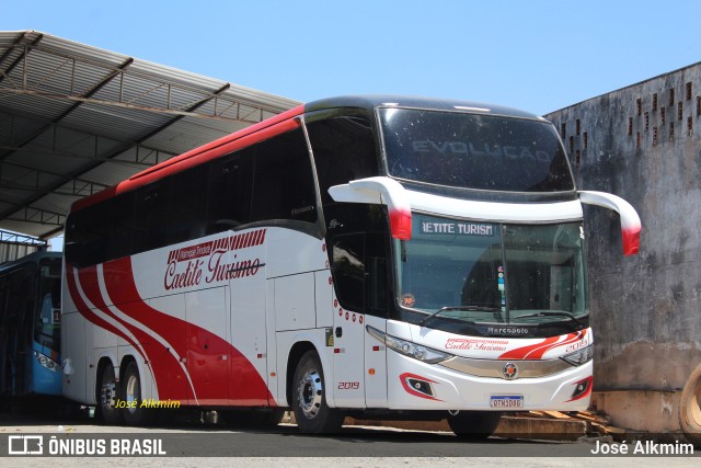 Caetité Turismo 2019 na cidade de Montes Claros, Minas Gerais, Brasil, por José Alkmim. ID da foto: 10657668.